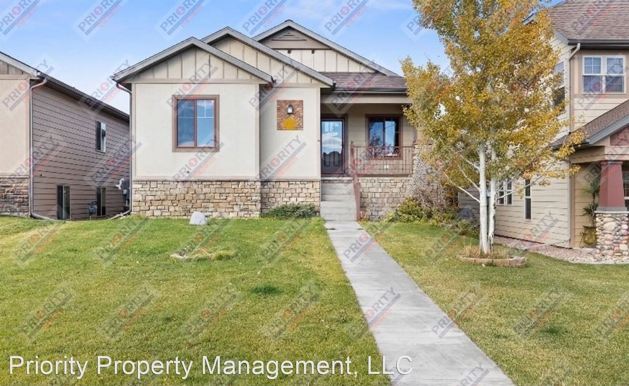 110 College Park Cir, Gillette, WY 82718 4 Bedroom House for 2,500