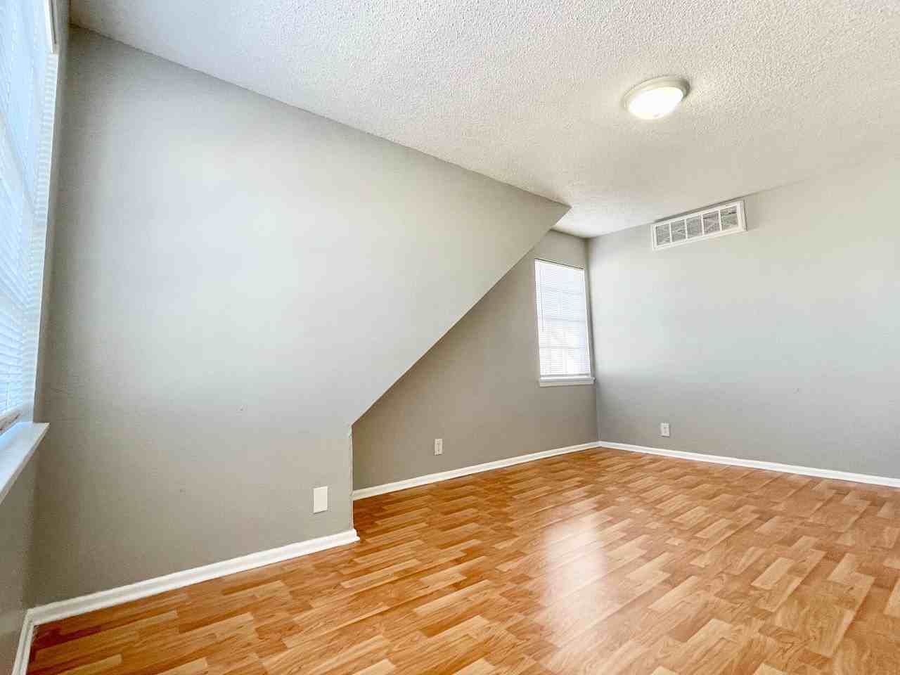 Briarwood Village Apartments 3904 Englewood Cir, Odessa, TX 79762