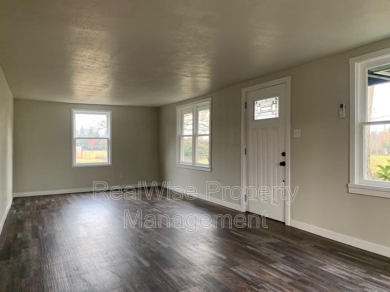 7214 New Hope Rd, Grants Pass, OR 97527 3 Bedroom House for 1,795