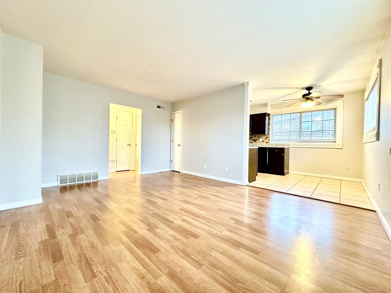 1514 Leeshores Lane D, Lemay, MO 63125 2 Bedroom Apartment for 995