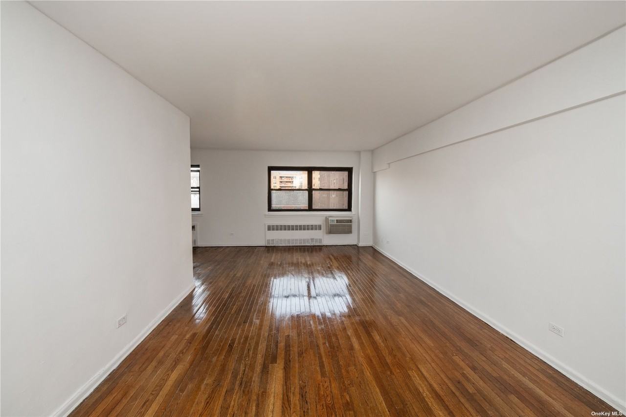 9430 58th Ave, Elmhurst, NY 11373, USA 3 unit Rentals Zumper