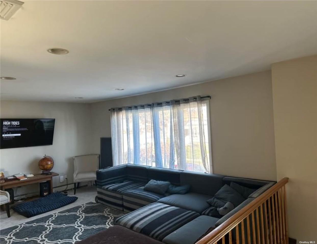 2352 Beverly Rd, Wantagh, NY 11793 3 Bedroom Apartment for 3,500/month