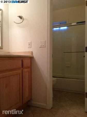 Vasona Ct Apartments in Harder Tennyson, Hayward, CA 94544 Zumper