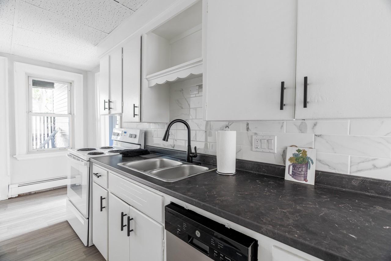 425 McKenzie AveWORTLEY Apartments 425 Mckenzie Ave, London, ON N6C