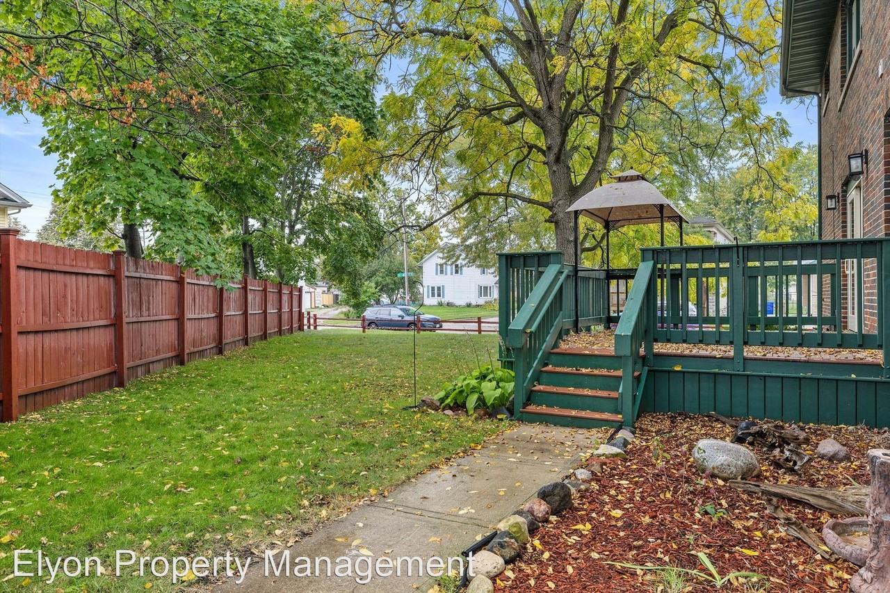 Duplex at 7029 35th Avenue Apartments in Kenosha, WI 53142 Zumper