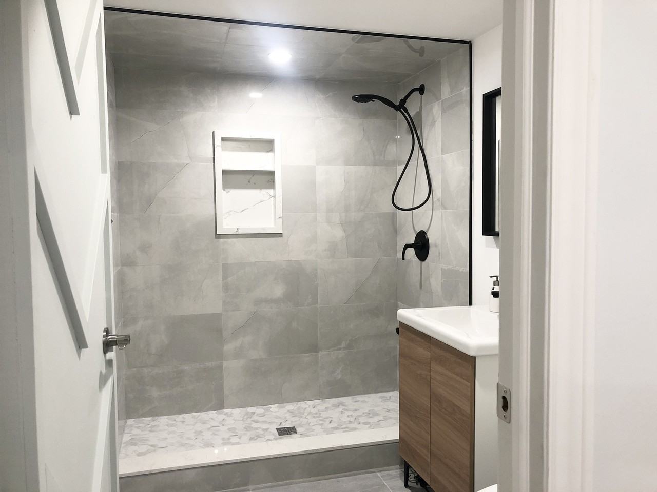 38 Wishing Well Drive C, Toronto, ON M1T 1J1 1 Bedroom House for