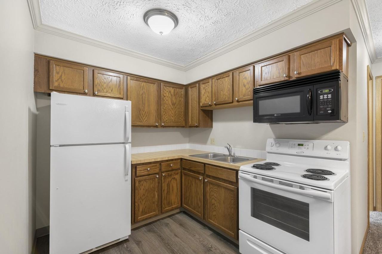 Clyde Crossings Apartments 1064, 1072, 1080 Clyde Ave., Cuyahoga