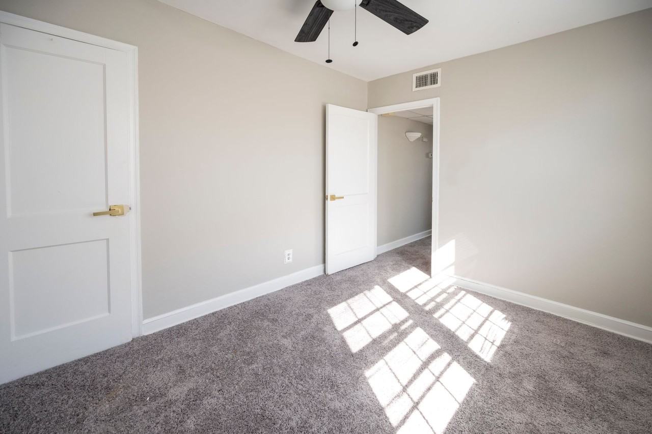 Forest Village Apartments 1325 E Wadsworth Ave, Philadelphia, PA