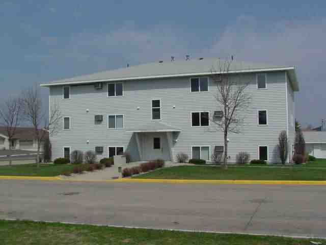 WW 400 Apartments 400 N Welco Dr, Montgomery, MN 56069 Zumper