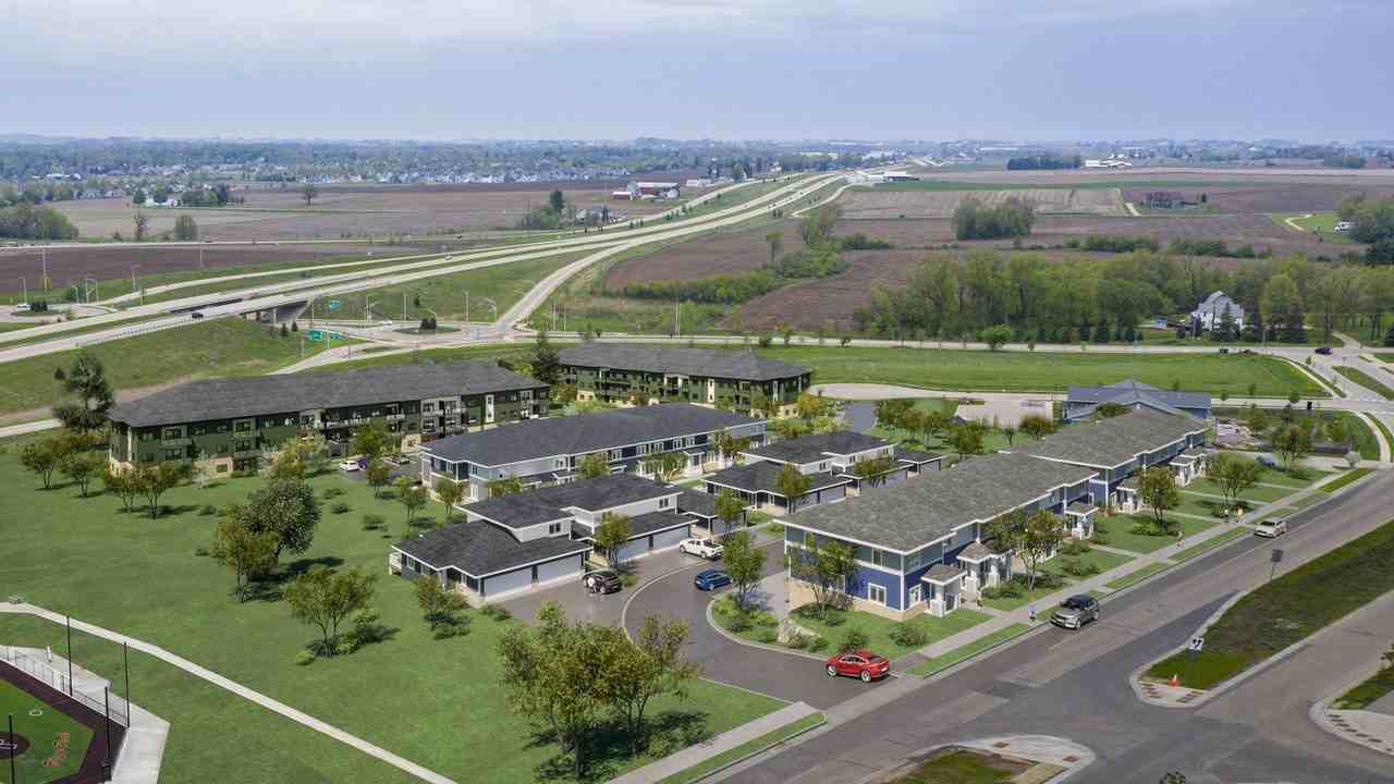 The Residences at Bear Tree Townhomes Apartments Pederson Crossing