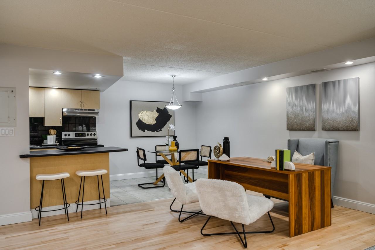 Hargrave Place Apartments 33 Hargrave St, Winnipeg, MB R3C 3T9 Zumper