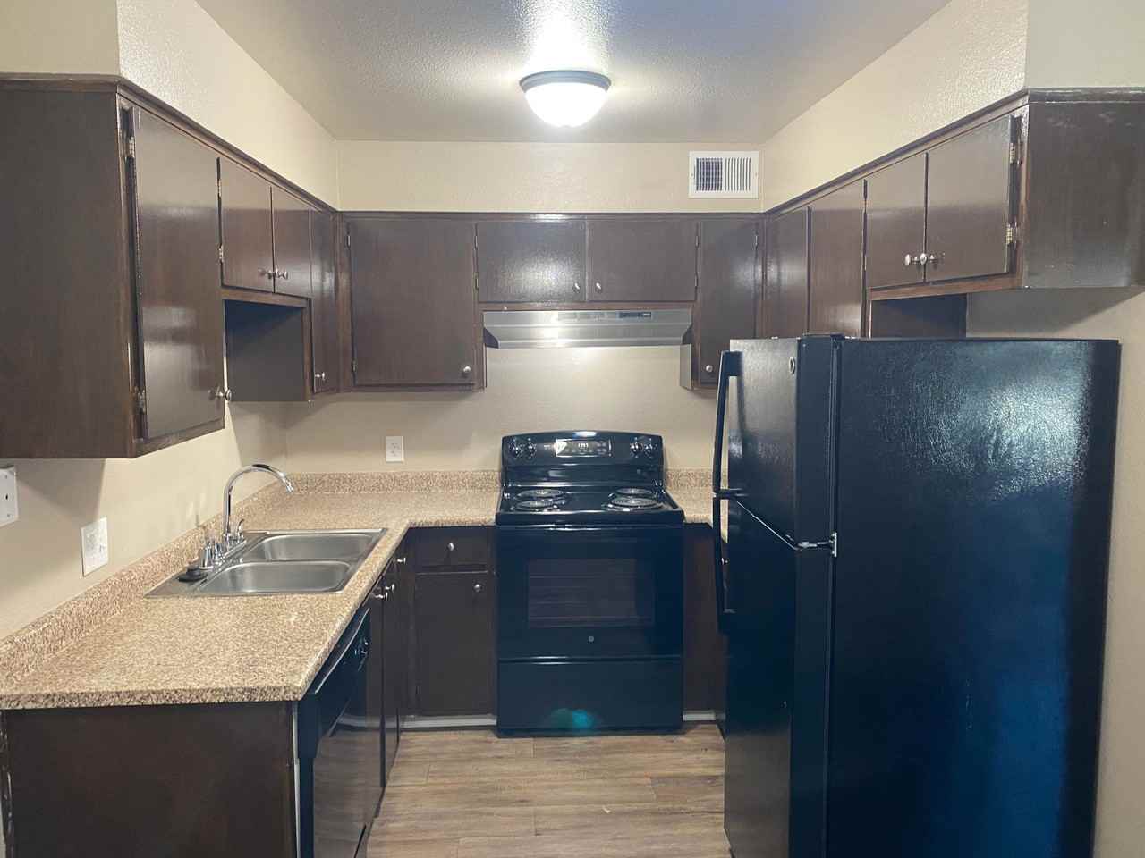 Forest Creek Apartments 8615 Fair Oaks Blvd, Carmichael, CA 95608