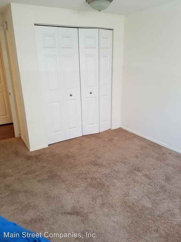 Granite Falls at Silver Lake Apartments 2130 County Road E W, Arden