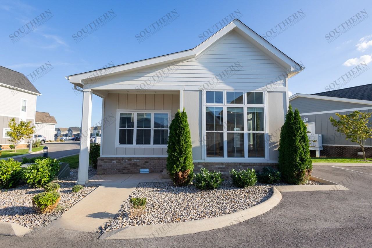 Charmant Cottages Apartments 6152 Scottsville Rd, Bowling Green, KY