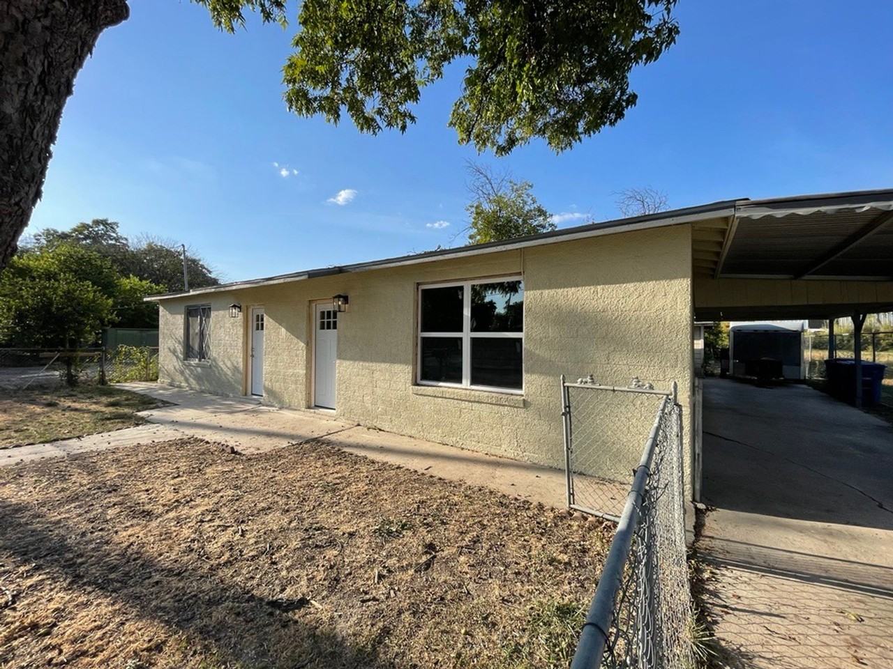 201 Simon Apartments in Lone Star, San Antonio, TX 78204 Zumper