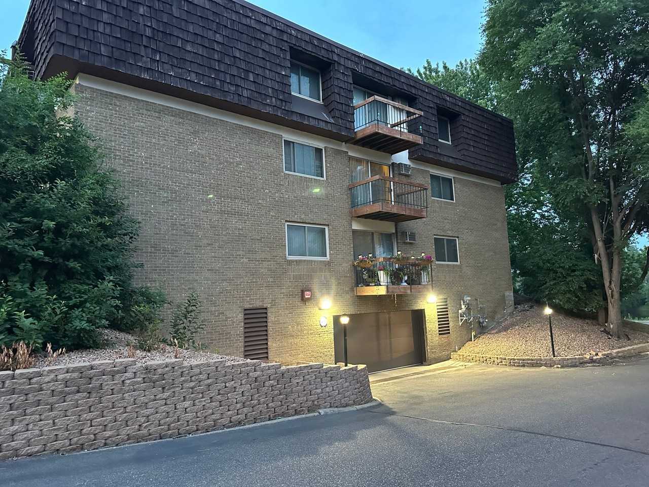 Village Apts Apartments 7710 36th Ave N, Crystal, MN 55427