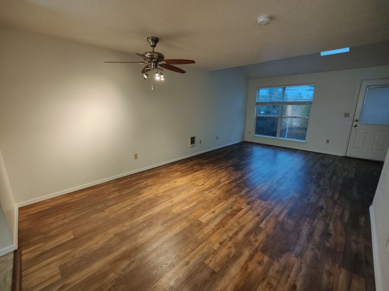 Regency Park Townhomes Apartments 1109 Schurman Dr S, Salem, OR 97302