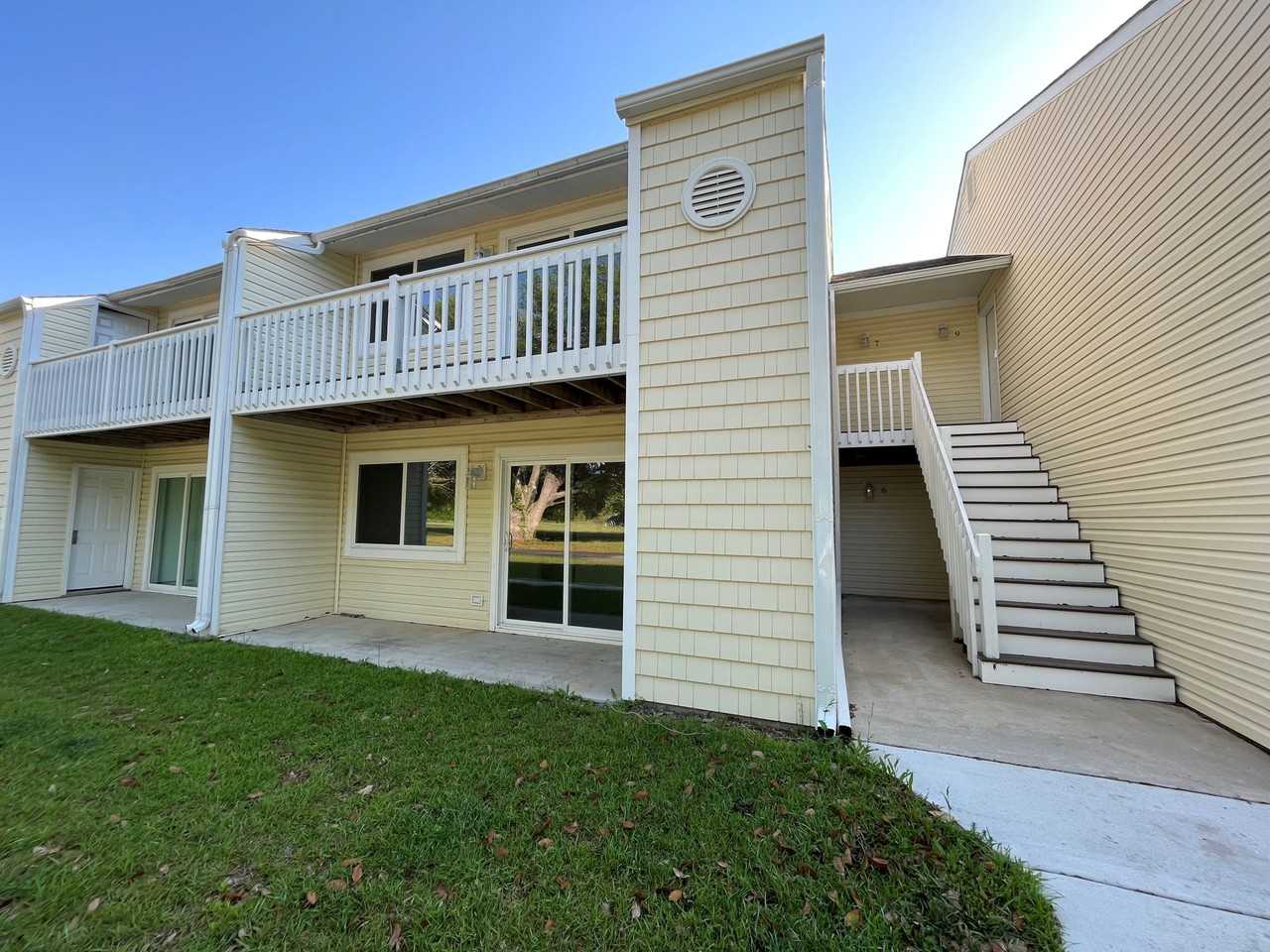 Updated two bedroom condo in Hampstead! Apartments 2036 Sloop Point