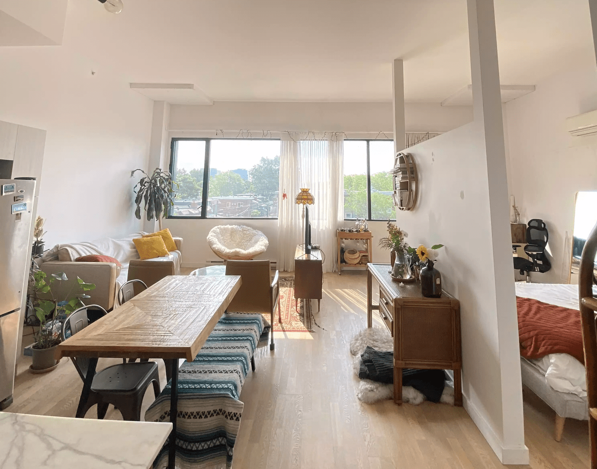 125 Rue Chabanel Ouest, Montréal, QC H2N 1E4 1 Bedroom Apartment for