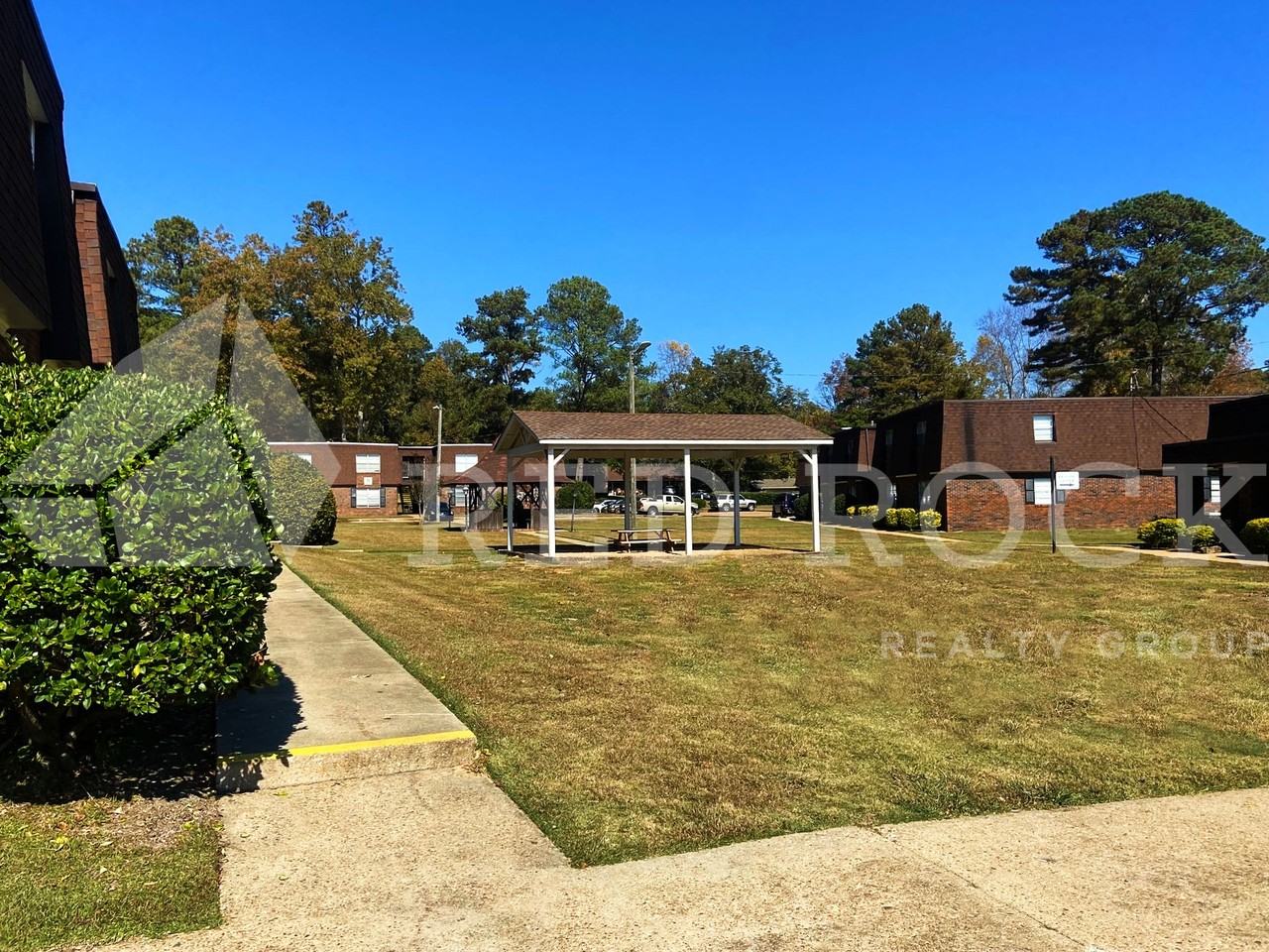 Chateaux Holly Hills Apartments 102 Newbell Rd, Columbus, MS 39705 Zumper