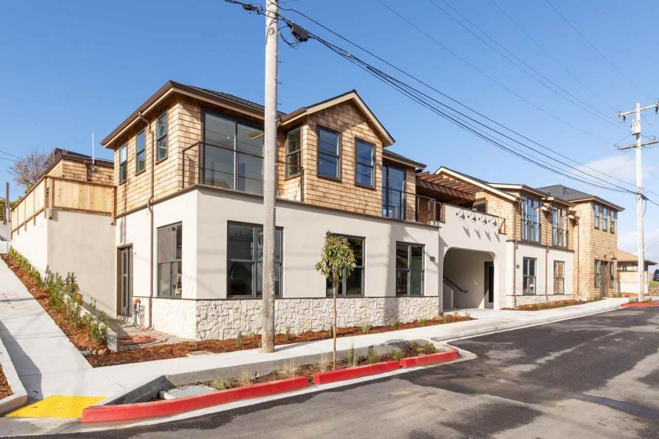 Apartments for Rent in Pedro PointShelter Cove, Pacifica, CA 25