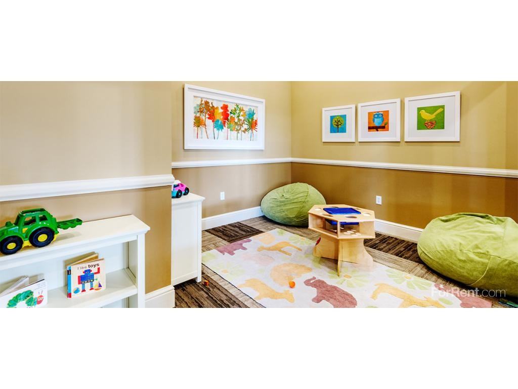 Colonial Grand at Hampton Preserve Apartments 6398 Colonial Grand