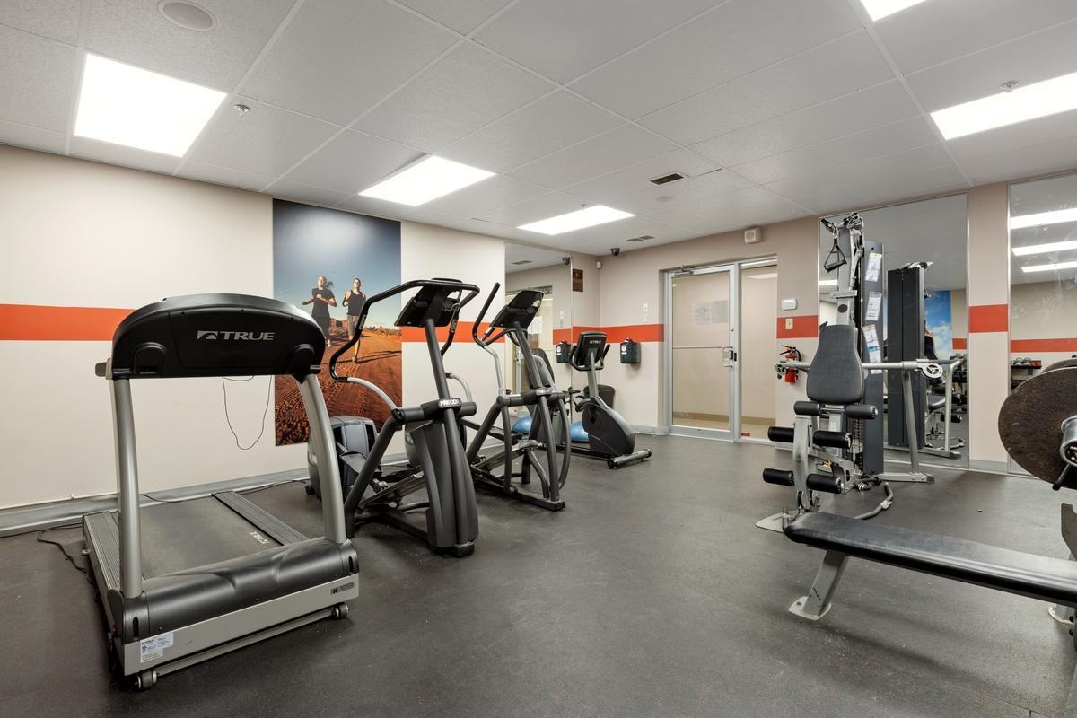 1975 St. Laurent Boulevard Apartments 1975 St. Laurent Blvd, Ottawa