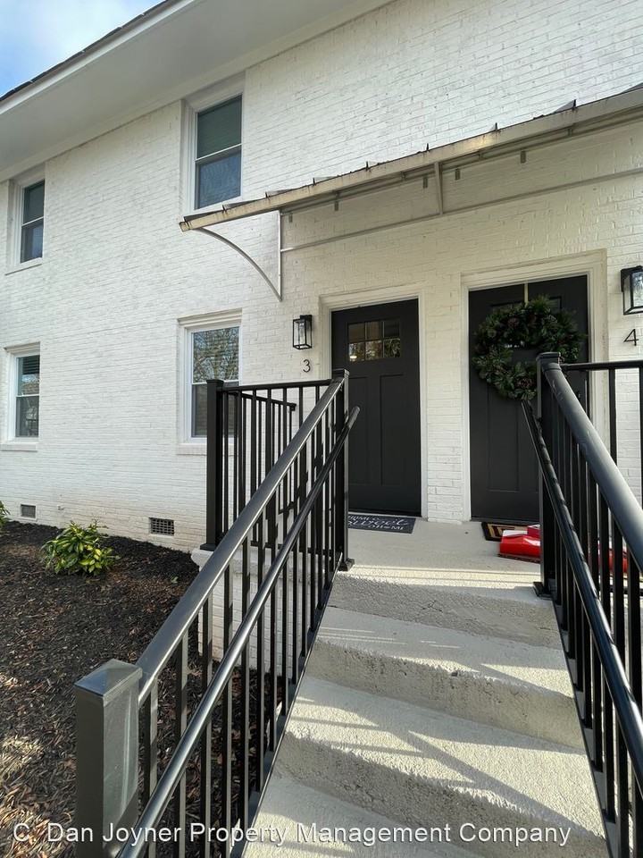 Newly Renovated 2 Bedroom 1 Bath Townhomes in Downtown Greenville