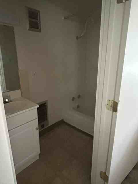 110 116 East Chilhowie Avenue Apartments in Johnson City, TN 37601