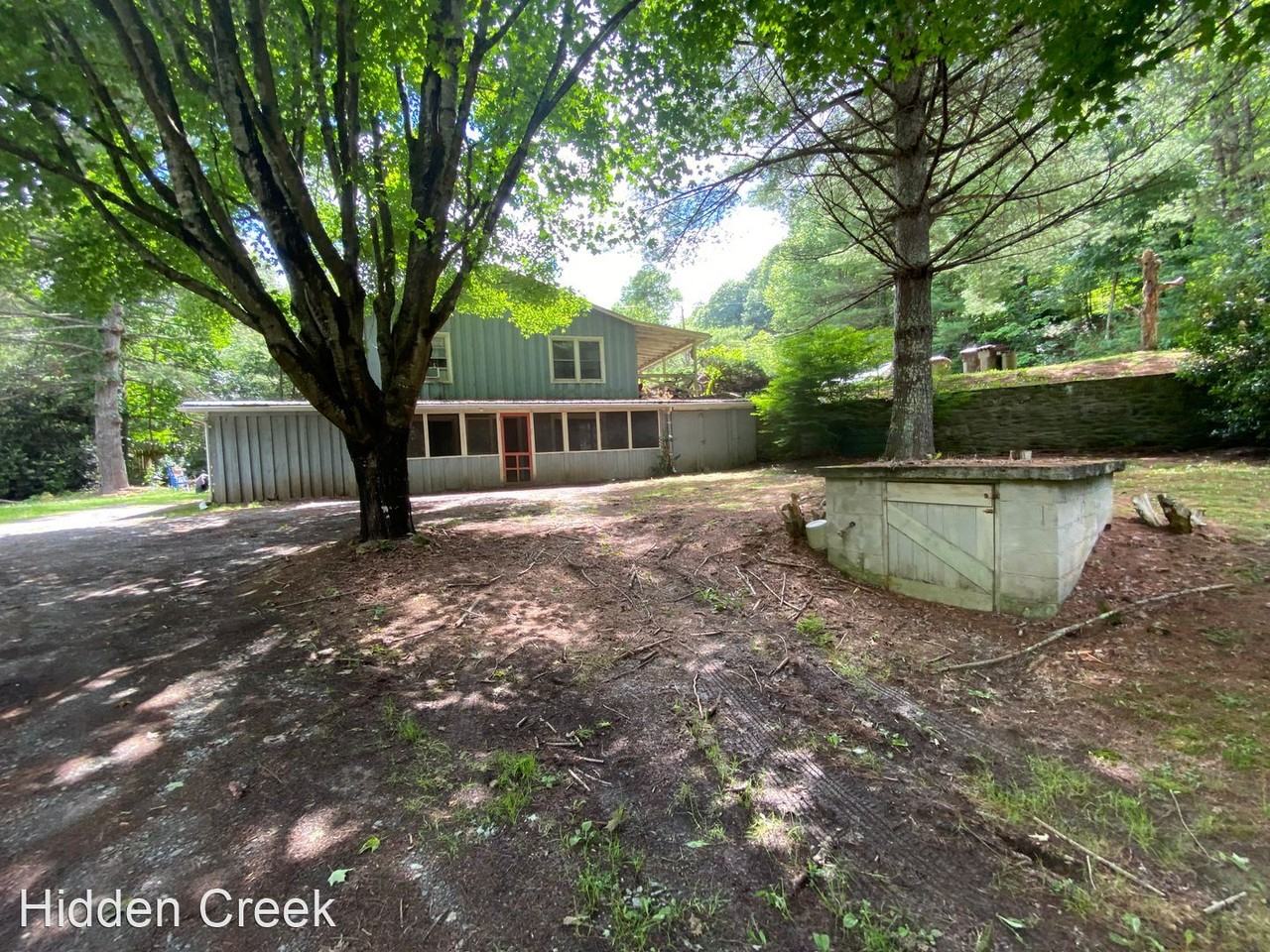 380 Broadstone Road Apartments 380 Broadstone Rd, Banner Elk, NC