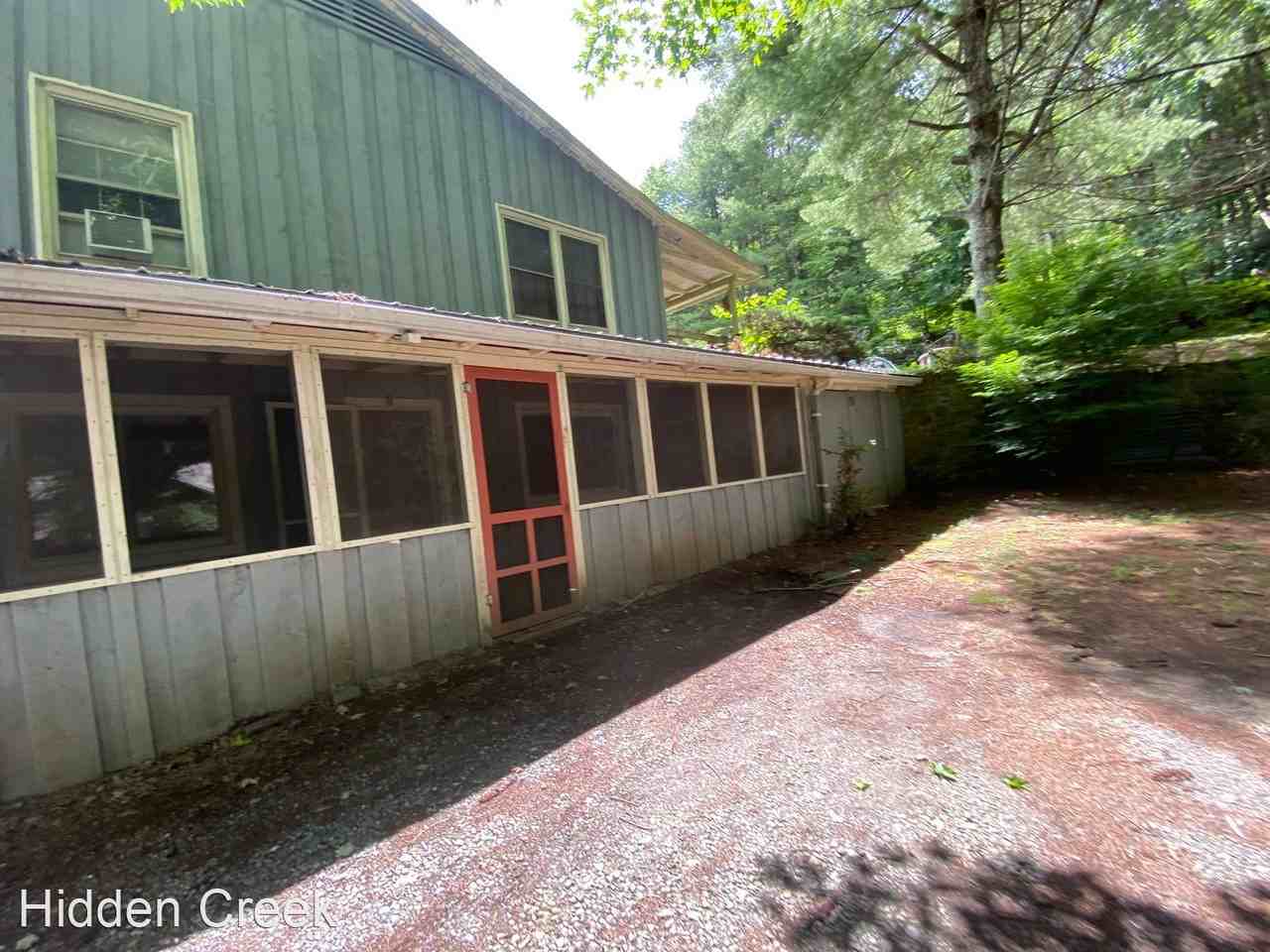 380 Broadstone Road Apartments 380 Broadstone Rd, Banner Elk, NC