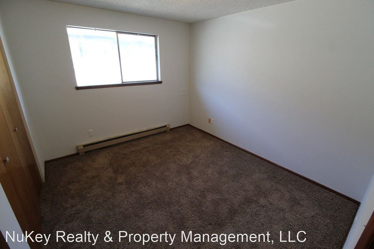 1223/1225 E. Nora Ave. Apartments in Nevada Lidgerwood, Spokane, WA