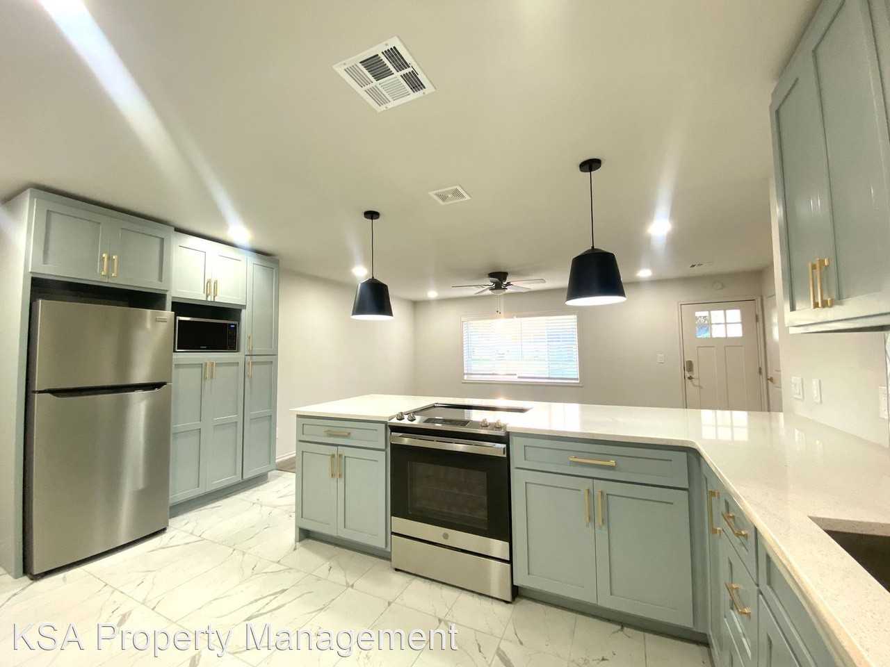 313 E 48th 4700 S Madison Ave Apartments in South Bolewood, Tulsa, OK