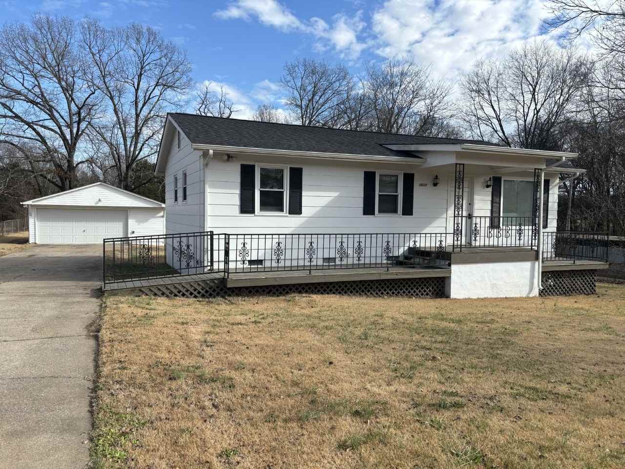 1017 Ross Ln, Clarksville, TN 37042 3 bedroom House Rental Zumper