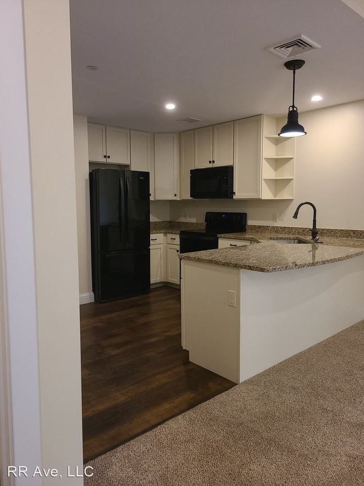 7 Railroad Ave Apartments in Gorham, ME 04038 Zumper