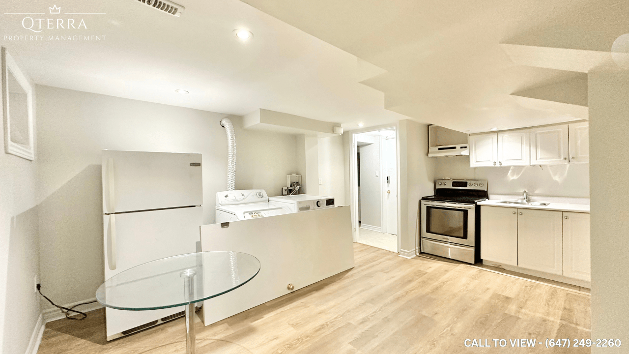 2119 Fairholme Ave, North York, Ontario M6B 2X1 Apartments 119