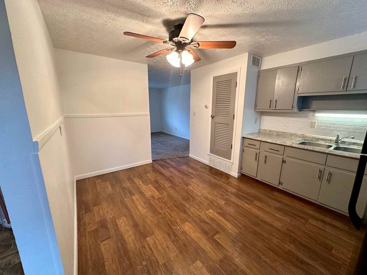 160 & 168 Oregon (JC Lofts) Apartments 160 & 168 Oregon Street