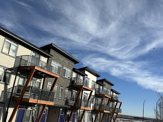 Pet Friendly 3 bedroom Townhome available at Essential Seton