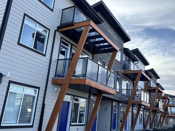 Pet Friendly 3 bedroom Townhome available at Essential Seton