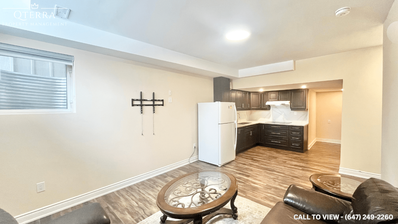 215 Jack Cres, Springwater, Ontario L9X 1Z8 Apartments 15 Jack Cres