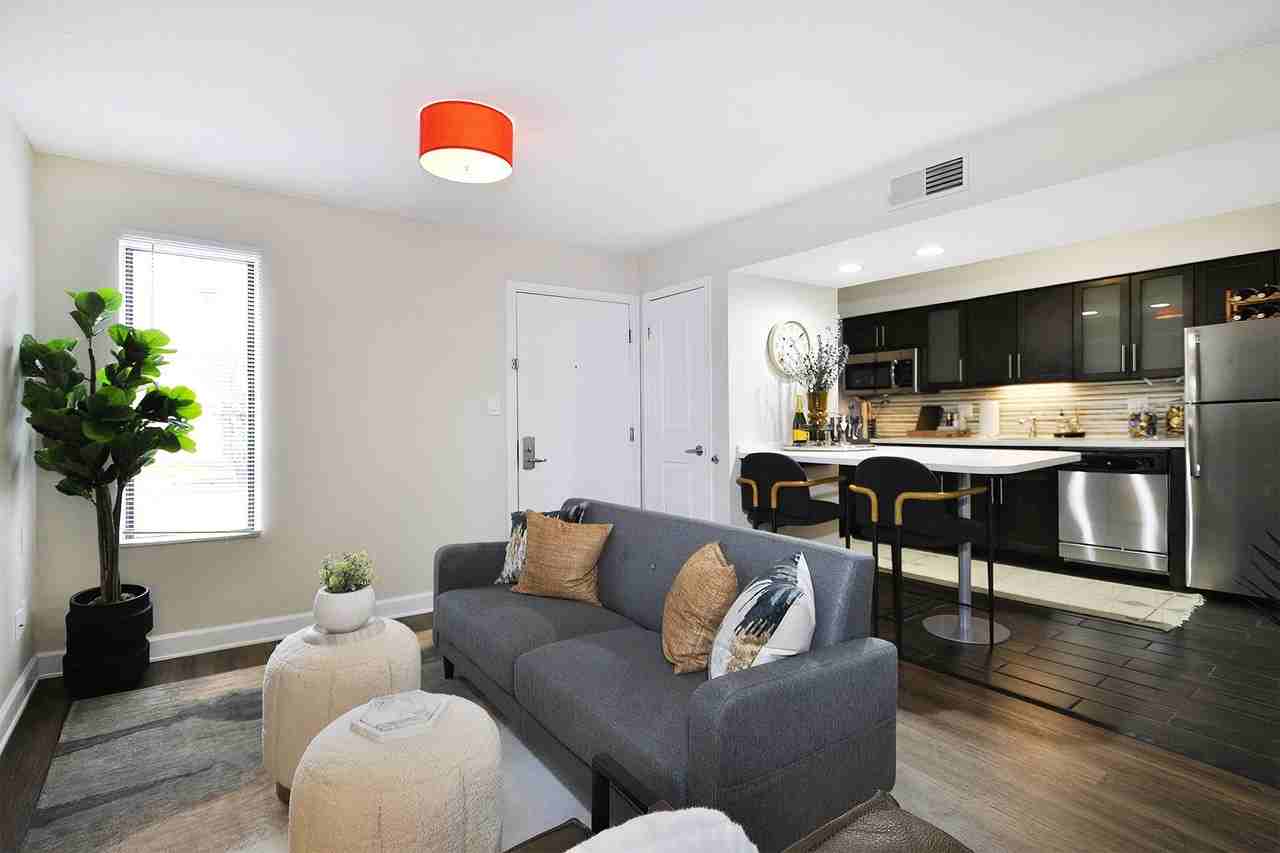 The Alcove Southfield Apartments 26642 Central Park Blvd, Southfield