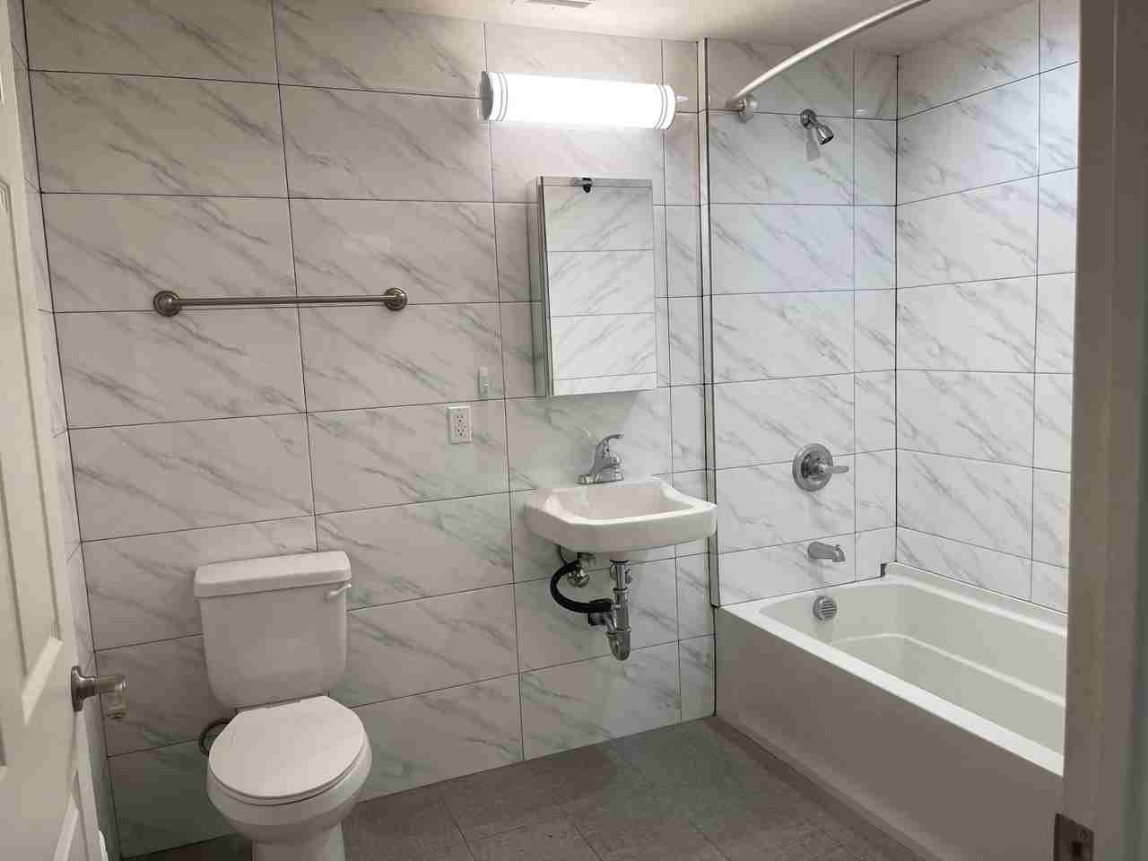 Crenshaw Village Luxury Apartments 6109 Crenshaw Blvd, Los Angeles