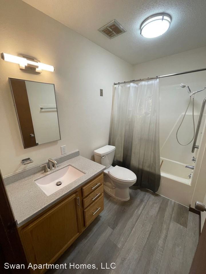 All one level, beautifully renovated units! Apartments 800 Fairfield