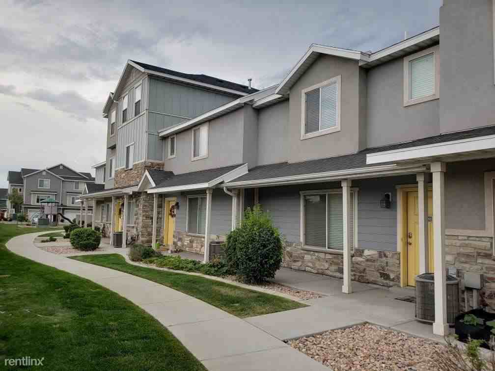 212 North 750 East Street, Orem, UT 84058 Room for 600/month Zumper
