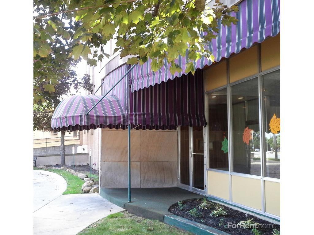 Park Towers Apartments 20123 Lorain Rd, Fairview Park, OH 44126 Zumper