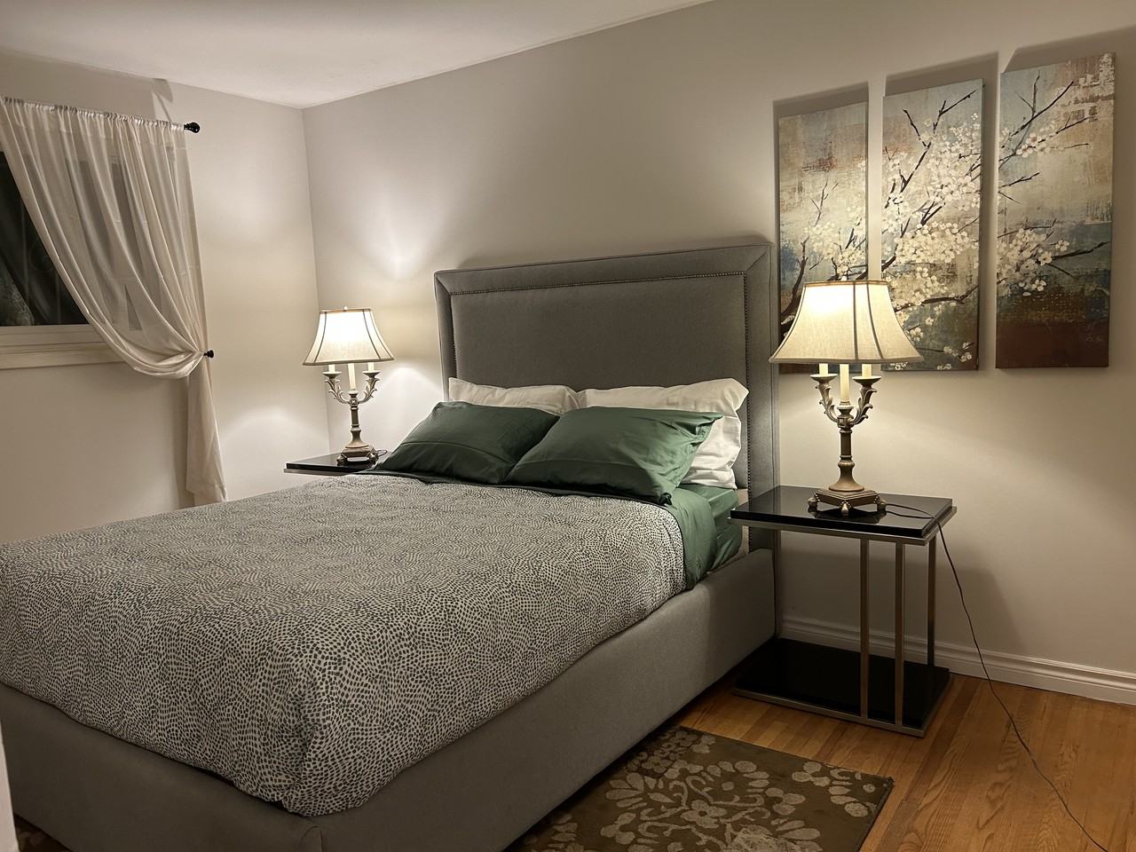 Nice SingleFamily Neighbourhood Apartments 84 Shaughnessy Boulevard