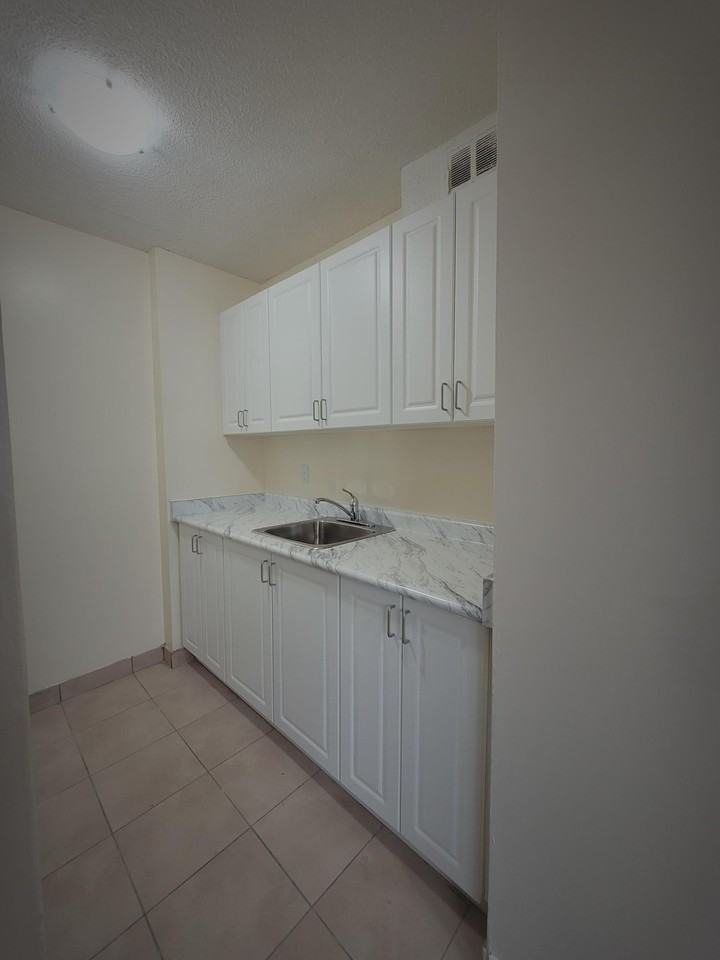 Rebecca Towers Apartments 235 Rebecca St, Hamilton, ON L8R 3H4 Zumper