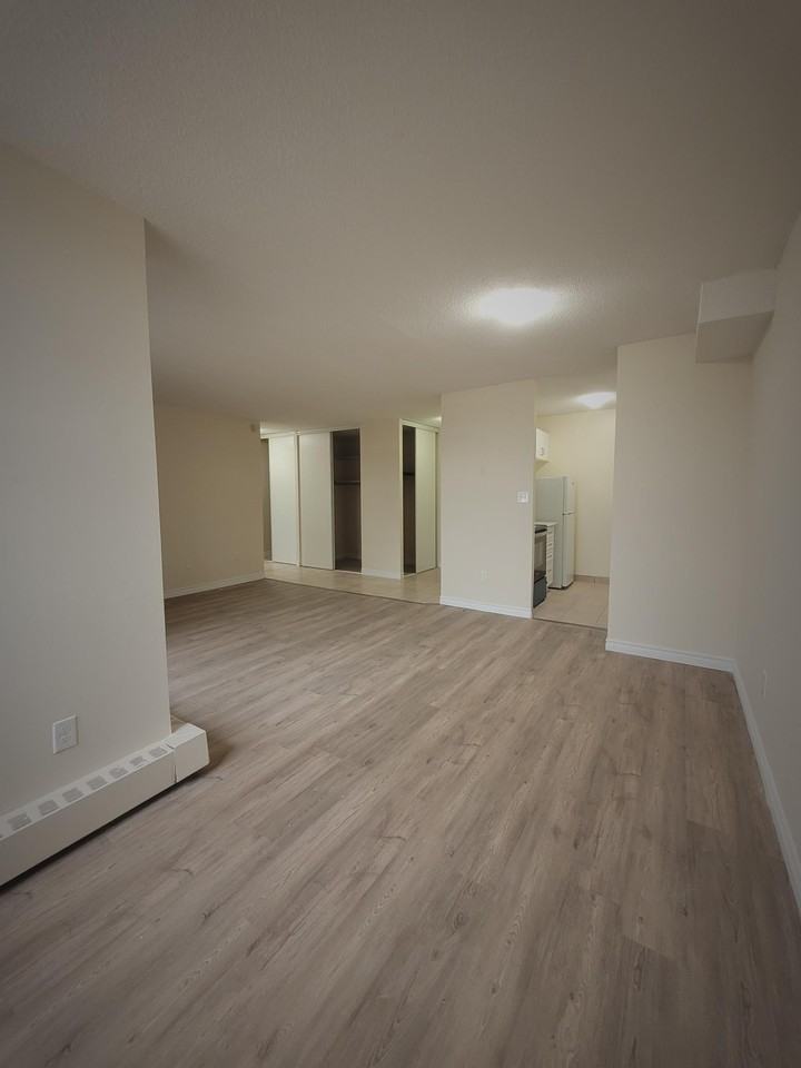 Rebecca Towers Apartments 235 Rebecca St, Hamilton, ON L8R 3H4 Zumper