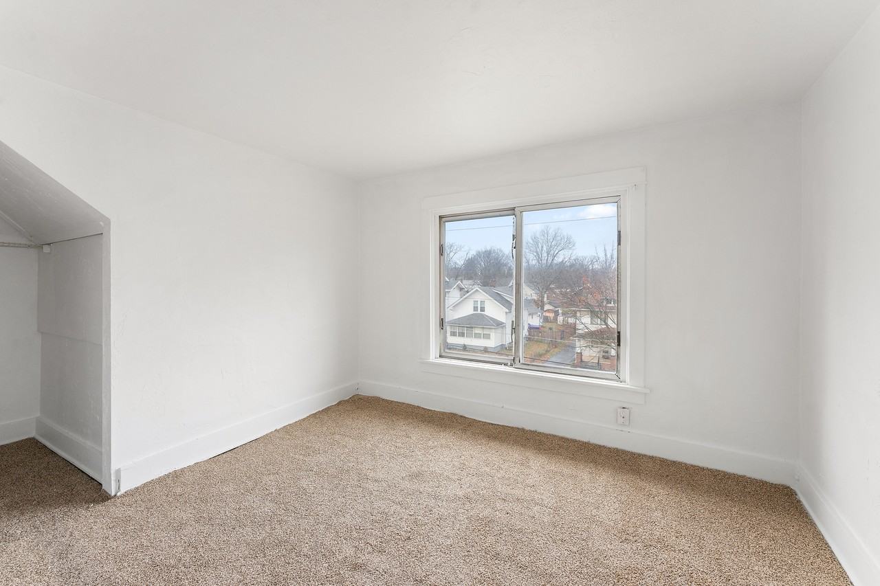 2515 E Midlothian Blvd, Struthers, OH 44471, USA 5 unit Rentals Zumper