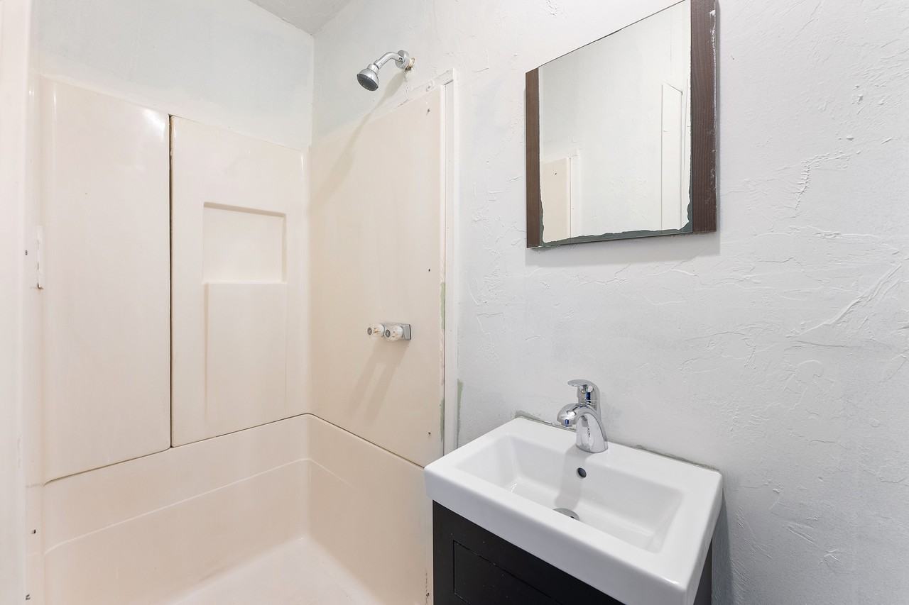 2515 E Midlothian Blvd, Struthers, OH 44471, USA 5 unit Rentals Zumper